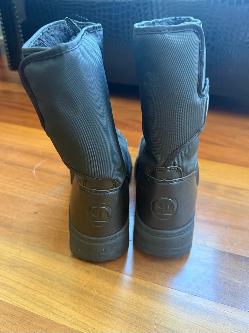 Kids Black Winter Boots with Cozy Lining - Rugged Outdoor Style